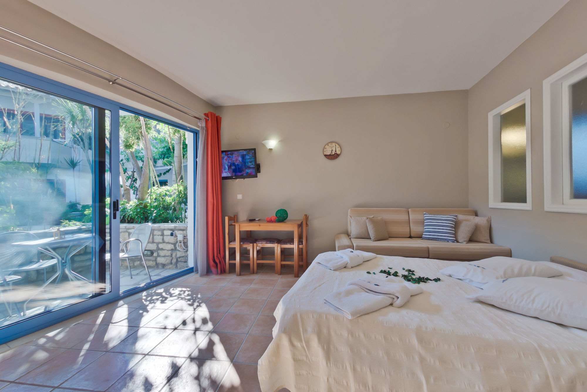 Rouda Bay Beach Hotel Mikros Gialos Dış mekan fotoğraf